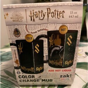 NWT Zak! Wizard World Harry Potter Color Changing Mug. New in original box!
